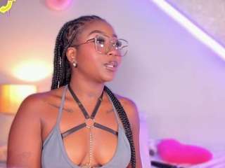 kishalove's CamSoda show and profile