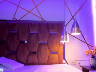 Lynnet's Live Sex Cam Show
