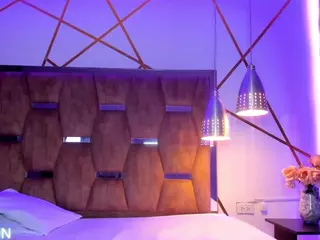 Lynnet's Live Sex Cam Show