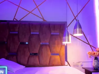 Lynnet's Live Sex Cam Show