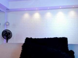 violett-scott Live Webcam on CamSoda