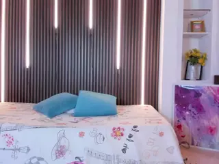 Violett's Live Sex Cam Show