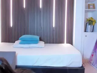 Violett's Live Sex Cam Show
