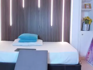 Violett's Live Sex Cam Show