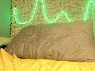 camille-bennet webcam