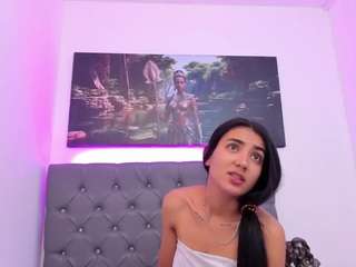lilycrystal Live Webcam on CamSoda