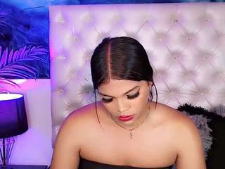yoiku Live Webcam on CamSoda