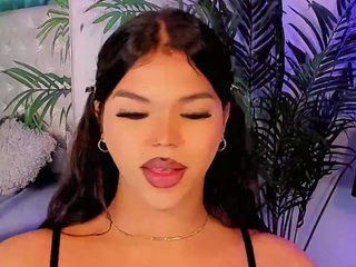le modèle yoiku est en webcam porno dans un show sur le site camsoda, il possède les tags suivants: anal-toys,average,big cock,black hair,brown eyes,drinking,nipple piercings,orgasm,smoking,tattoos,tease,teen 18,young adult,hd,latina,small tits