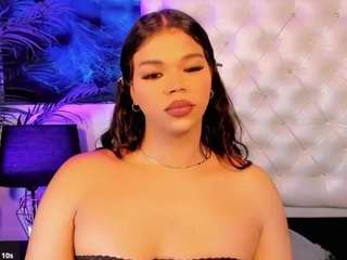 Este modelo está ao vivo agora. yoiku