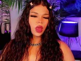 Yoiku live webcam show