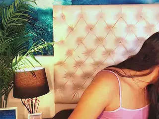Yoiku's Live Sex Cam Show