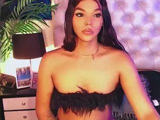 Yoiku's Live Sex Cam Show