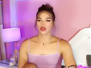 Yoiku's Live Sex Cam Show