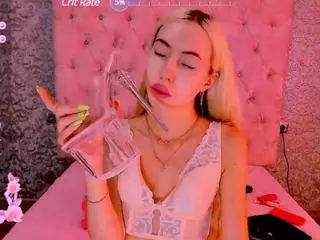 Akilla-Queen's Live Sex Cam Show