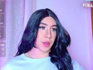 alonehazel01 live cam profile