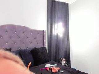 anastasia-taylor... Live Webcam on CamSoda