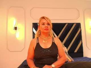 anastasia-taylor... Live Webcam on CamSoda