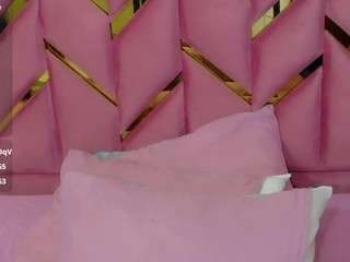collegepawg Live Webcam on CamSoda