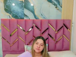 collegepawg Live Webcam on CamSoda