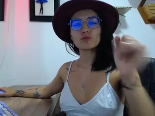 DaliaD's Live Sex Cam Show