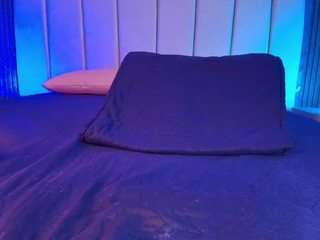 dione-ht live webcam show