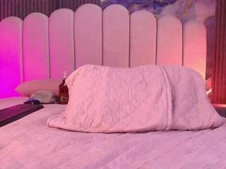dione-ht live on CamSoda