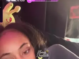 Honeydew's Live Sex Cam Show