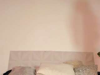 Live webcam model kiimlee on Soda Cams