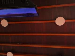 Live webcam model kiimlee on Soda Cams