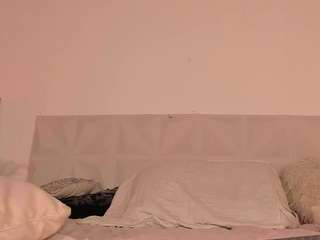 kiimlee's CamSoda show and profile