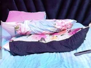 littleebluee webcam model