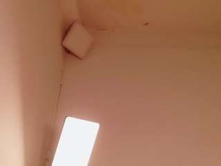  littleebluee chat room