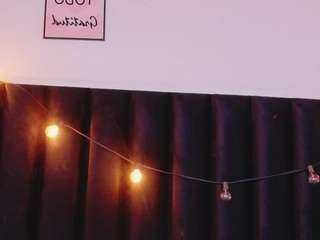  littleebluee chat room