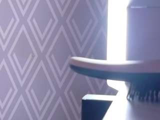 littleebluee Live Webcam on CamSoda