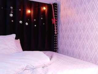 littleebluee's CamSoda show and profile