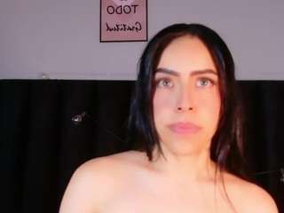 littleebluee's CamSoda show and profile