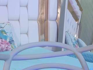 littleebluee's CamSoda show and profile