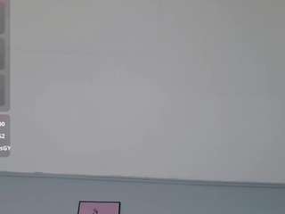 littleebluee, female webcam model,  years old, on live webcam