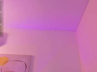 littleebluee live webcam show