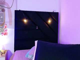 littleebluee live cam preview