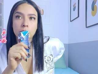 littleebluee live cam preview