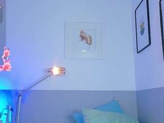 littleebluee live cam preview