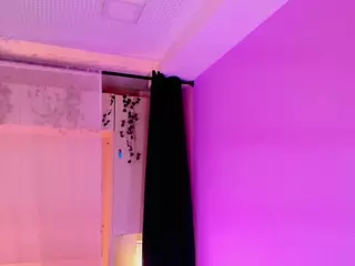 SARA's Live Sex Cam Show
