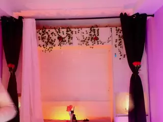 SARA's Live Sex Cam Show