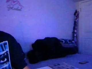 pappyslilfreak's CamSoda show and profile