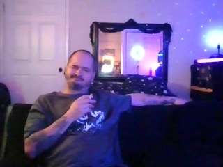 pappyslilfreak's CamSoda show and profile