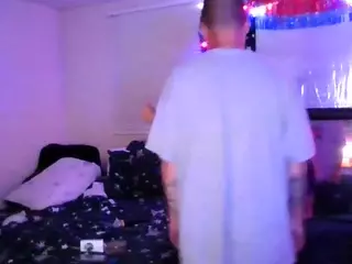 pappyslilfreak's Live Sex Cam Show
