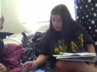 pappyslilfreak's Live Sex Cam Show