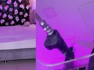 PetiteSofia live cam preview