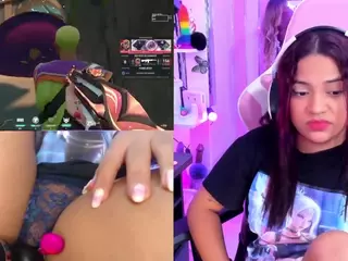 PetiteSofia's Live Sex Cam Show